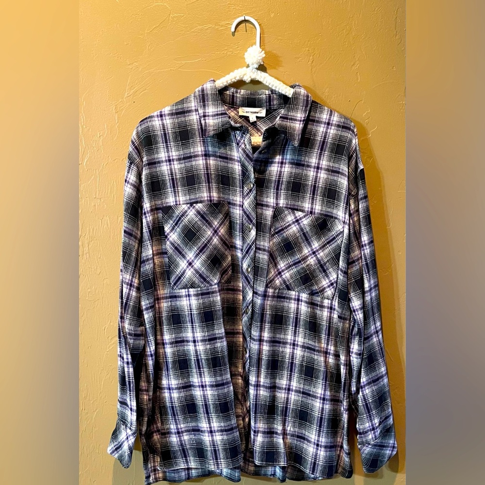 ee:some Black/Purple/White Plaid Top Size small